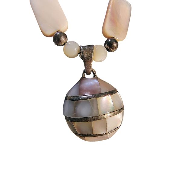 Vintage Sterling Silver Pink Mother Pearl Chime Ball Rectangle Beaded Necklace - Picture 1 of 9
